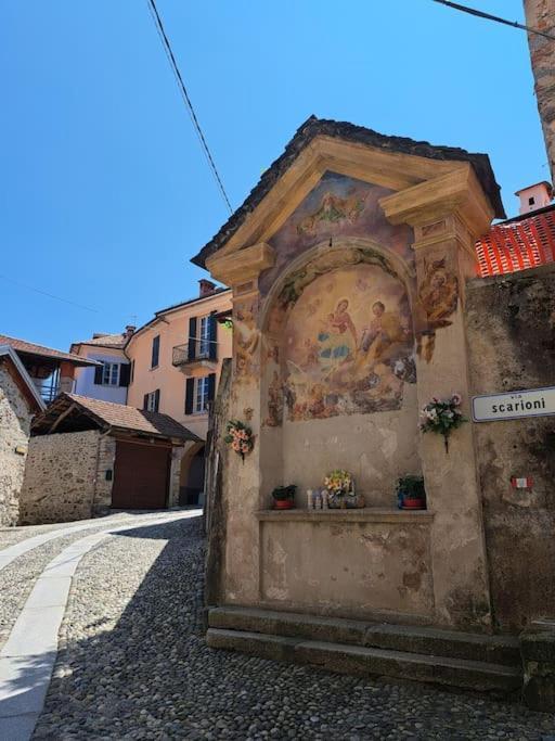 Appartamento Storico Con Giardino Soleggiato - B&B Via Rinaldi Arto Centonara Buitenkant foto