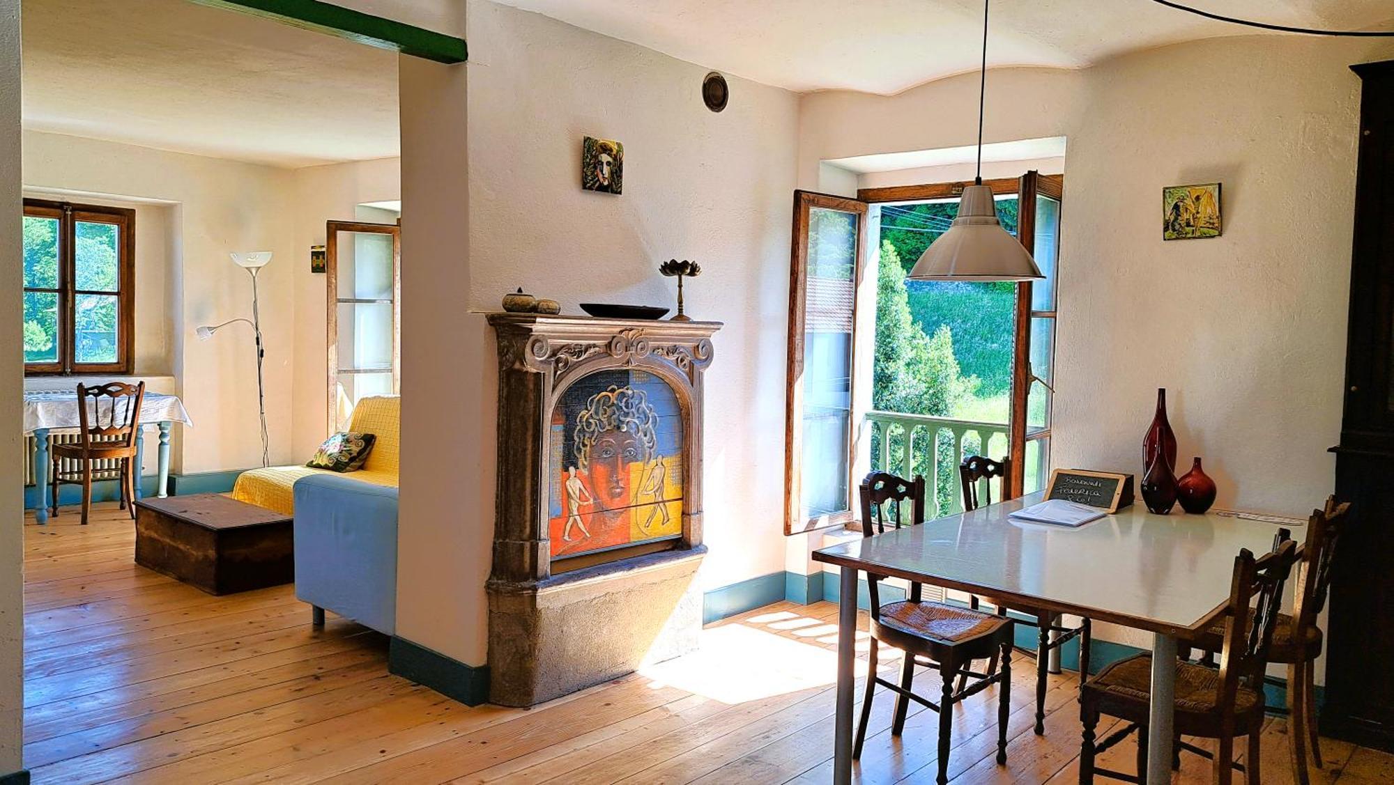 Appartamento Storico Con Giardino Soleggiato - B&B Via Rinaldi Arto Centonara Buitenkant foto