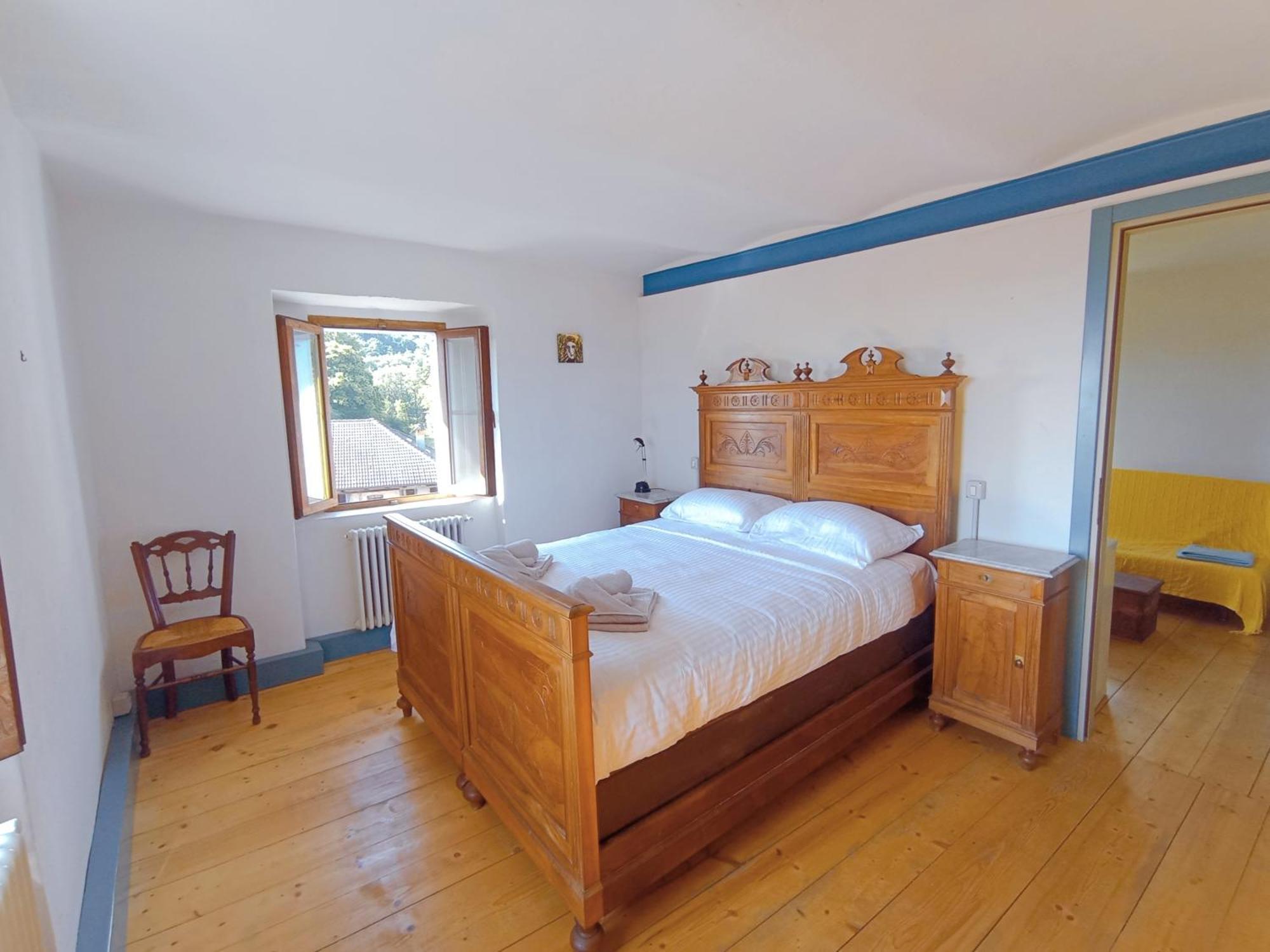 Appartamento Storico Con Giardino Soleggiato - B&B Via Rinaldi Arto Centonara Buitenkant foto